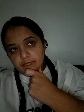 sarahhh1987 online show from 10/26/25, 06:30