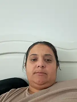 sarahhh1987 online show from 11/10/25, 09:03