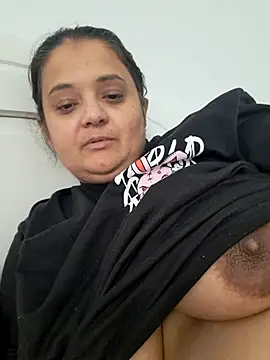 sarahhh1987 online show from 11/03/25, 09:35