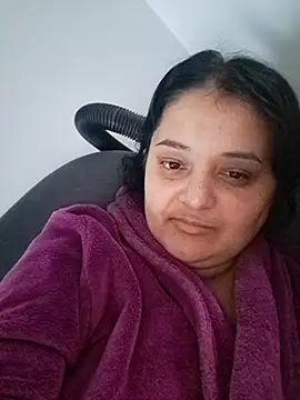 sarahhh1987 online show from 12/14/25, 10:43