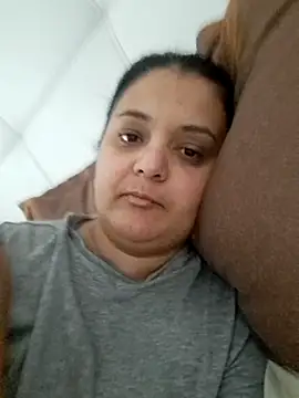 sarahhh1987 online show from 02/09/26, 06:44