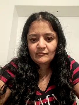 sarahhh1987 online show from 01/05/26, 06:11