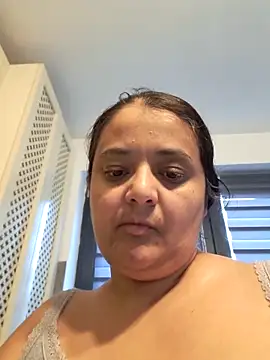 sarahhh1987 online show from 11/11/25, 08:53