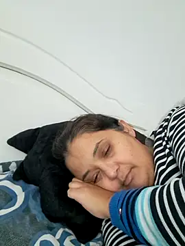 sarahhh1987 online show from 11/06/25, 11:58