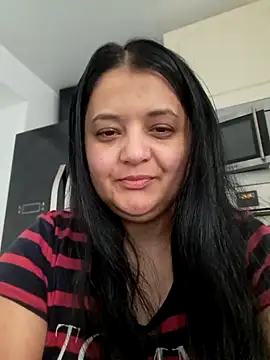 sarahhh1987 online show from 02/02/26, 07:29