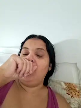 sarahhh1987 online show from 11/13/25, 06:17