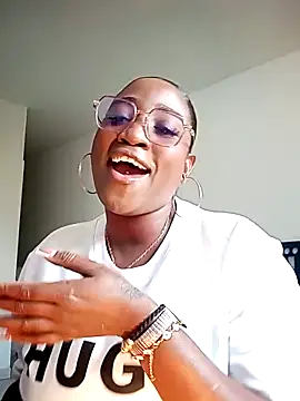 Perlasexyu1 online show from 10/16/25, 02:47