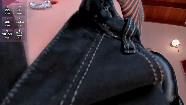 HannaConnor  online show from 04/15/26, 04:40