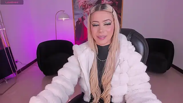 HannaConnor  online show from 03/03/26, 09:00