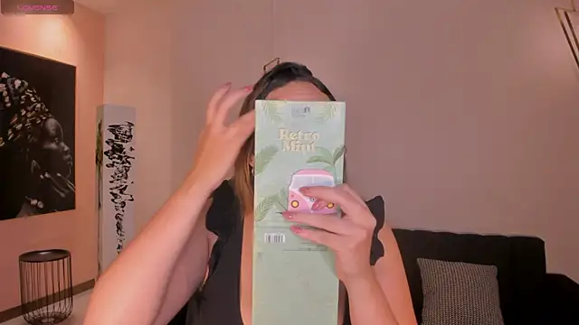 Snapshot of BellaRose_X chatting on 02/25/26, 04:45 BellaRose X online show from 02/25/26, 04:45