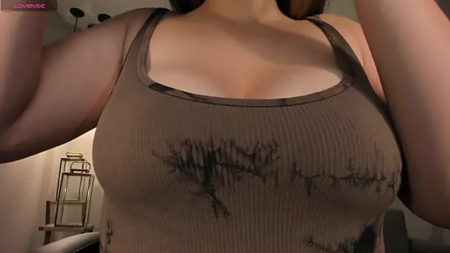 Snapshot of BellaRose_X chatting on 02/22/26, 11:28 BellaRose X online show from 02/22/26, 11:28