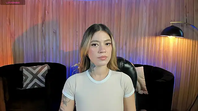 ViolettHansson online show from 03/13/26, 06:24