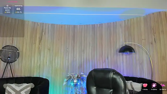 Snapshot of ViolettHansson chatting on 02/26/26, 06:52 ViolettHansson online show from 02/26/26, 06:52