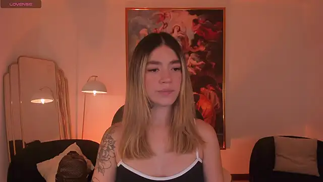 ViolettHansson online show from 03/31/26, 06:21