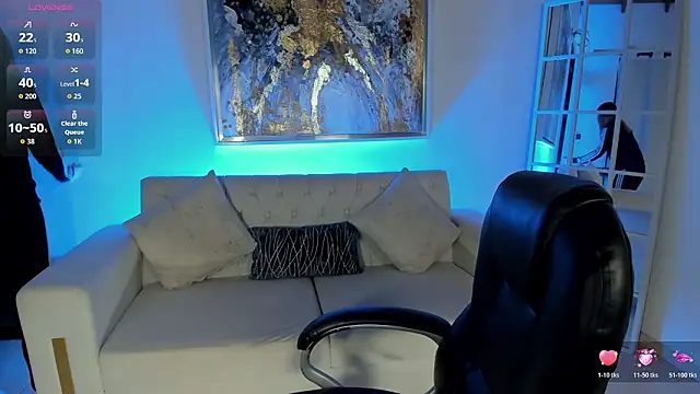 Snapshot of ViolettHansson chatting on 02/28/26, 10:48 ViolettHansson online show from 02/28/26, 10:48