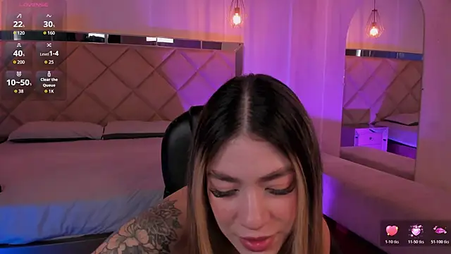 ViolettHansson online show from 03/18/26, 06:09