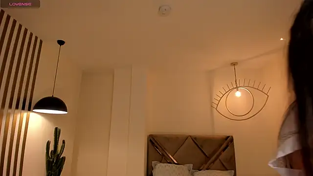 AliceHarper  online show from 12/04/25, 05:34