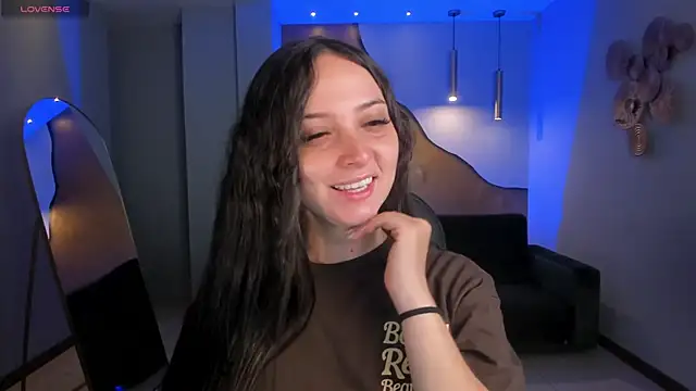 AliceHarper  online show from 04/05/26, 04:35