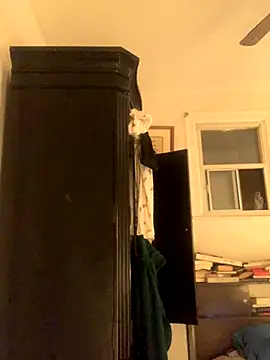 holyeroticss online show from 11/12/25, 12:37