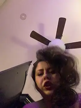 holyeroticss online show from 10/16/25, 10:07