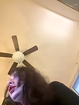 holyeroticss online show from 09/27/25, 10:49