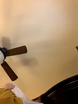 holyeroticss online show from 10/23/25, 09:35