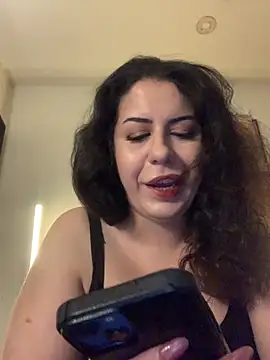 holyeroticss online show from 02/05/26, 01:45