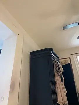 holyeroticss online show from 02/21/25, 03:54