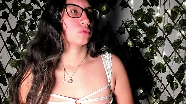 CoralineSanchez online show from 11/24/25, 07:14