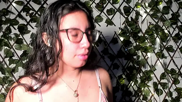 CoralineSanchez online show from 11/08/25, 03:10