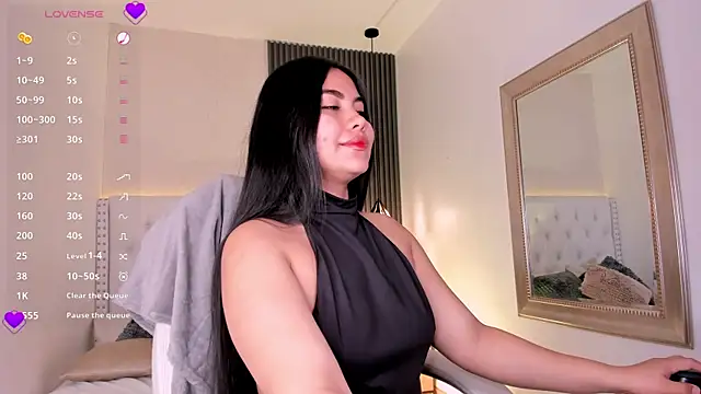 aliscollins  online show from 10/02/25, 01:53