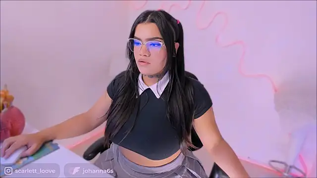 Snapshot of Johanna6 chatting on 01/22/25, 02:15 Johanna6 online show from 01/22/25, 02:15