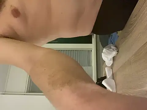 feetlover3611 online show from 12/14/24, 04:19