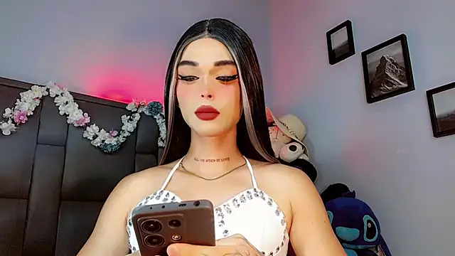 Snapshot of Marian_LV chatting on 09/25/25, 07:03 Marian LV online show from 09/25/25, 07:03