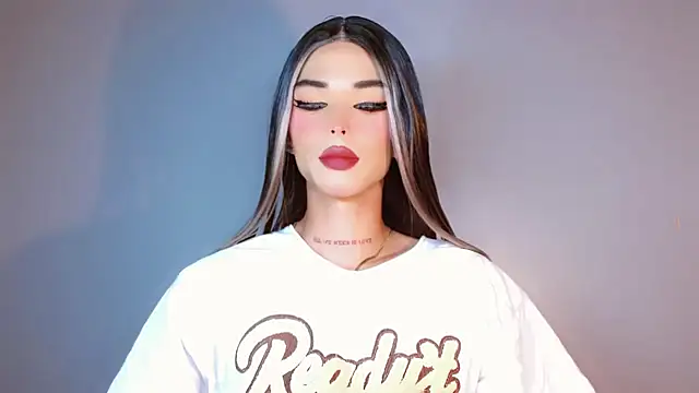 Snapshot of Marian_LV chatting on 10/10/25, 06:36 Marian LV online show from 10/10/25, 06:36