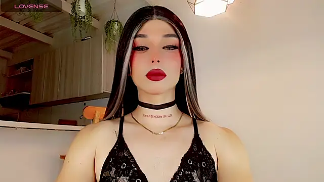 Snapshot of Marian_LV chatting on 02/23/25, 04:17 Marian LV online show from 02/23/25, 04:17