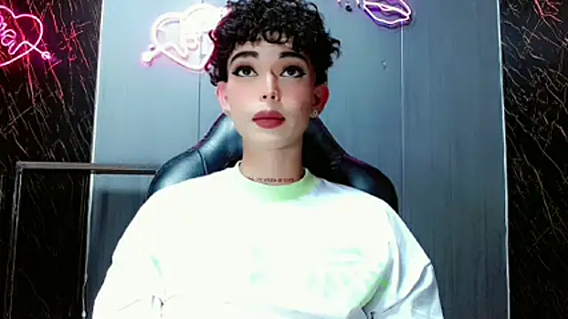 Snapshot of Marian_LV chatting on 11/23/25, 11:26 Marian LV online show from 11/23/25, 11:26