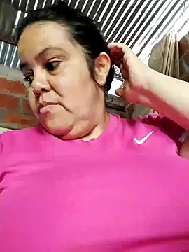 lunanataly online show from 11/18/25, 02:31