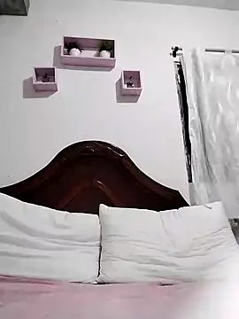 lunanataly online show from 02/27/25, 11:04