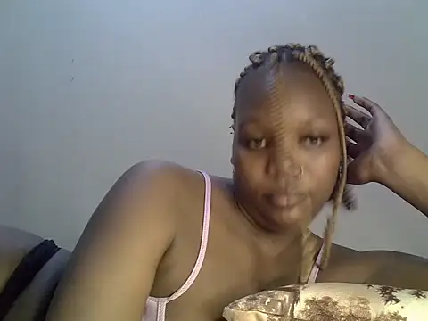 Pretty-sassy online show from 02/15/25, 04:34