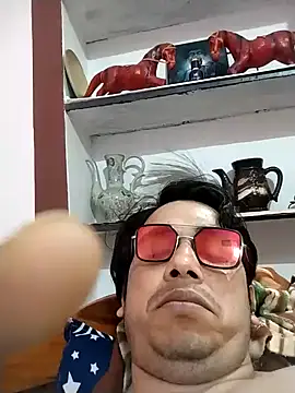 roadtucker123 online show from 02/20/25, 04:36