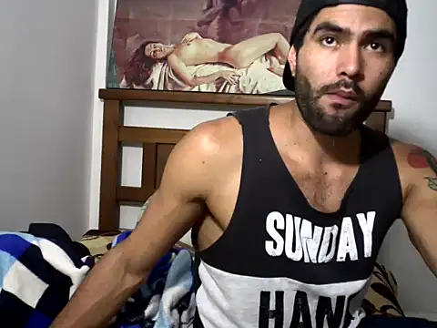 hideonbush051 online show from 11/15/25, 02:26