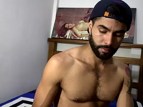 hideonbush051 online show from 01/07/26, 02:22