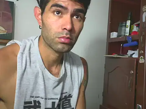 hideonbush051 online show from 02/25/26, 11:21