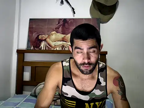 hideonbush051 online show from 10/13/25, 03:08