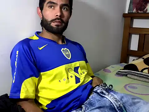 hideonbush051 online show from 11/24/25, 04:18