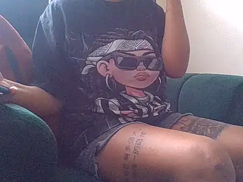 NATASHA LUCKY online show from 03/31/26, 06:26