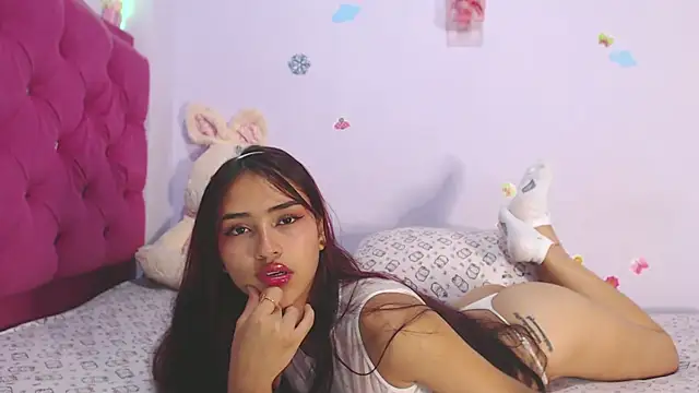 Madelyy  online show from 04/21/26, 01:42
