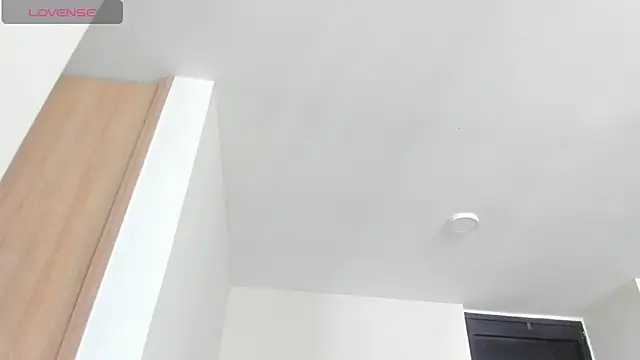 samanta-Little online show from 12/20/25, 03:37