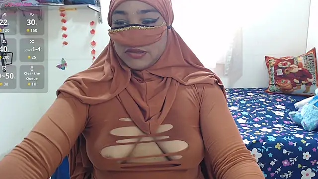 Snapshot of Aaliyah_brown chatting on 10/21/25, 04:17 Aaliyah brown online show from 10/21/25, 04:17
